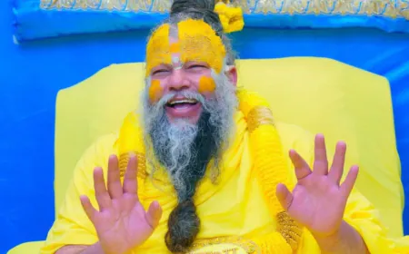 वृंदावन में प्रेमानंद महाराज अब 2 रात बजे नही निकाल सकेंगे पदयात्रा , प्रेमानंद के खिलाफ लोग विरोध क्यों कर रहे?